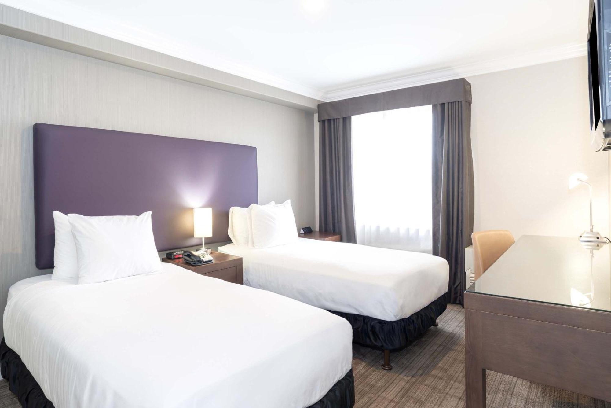 Sandman Hotel And Suites Abbotsford Exterior foto