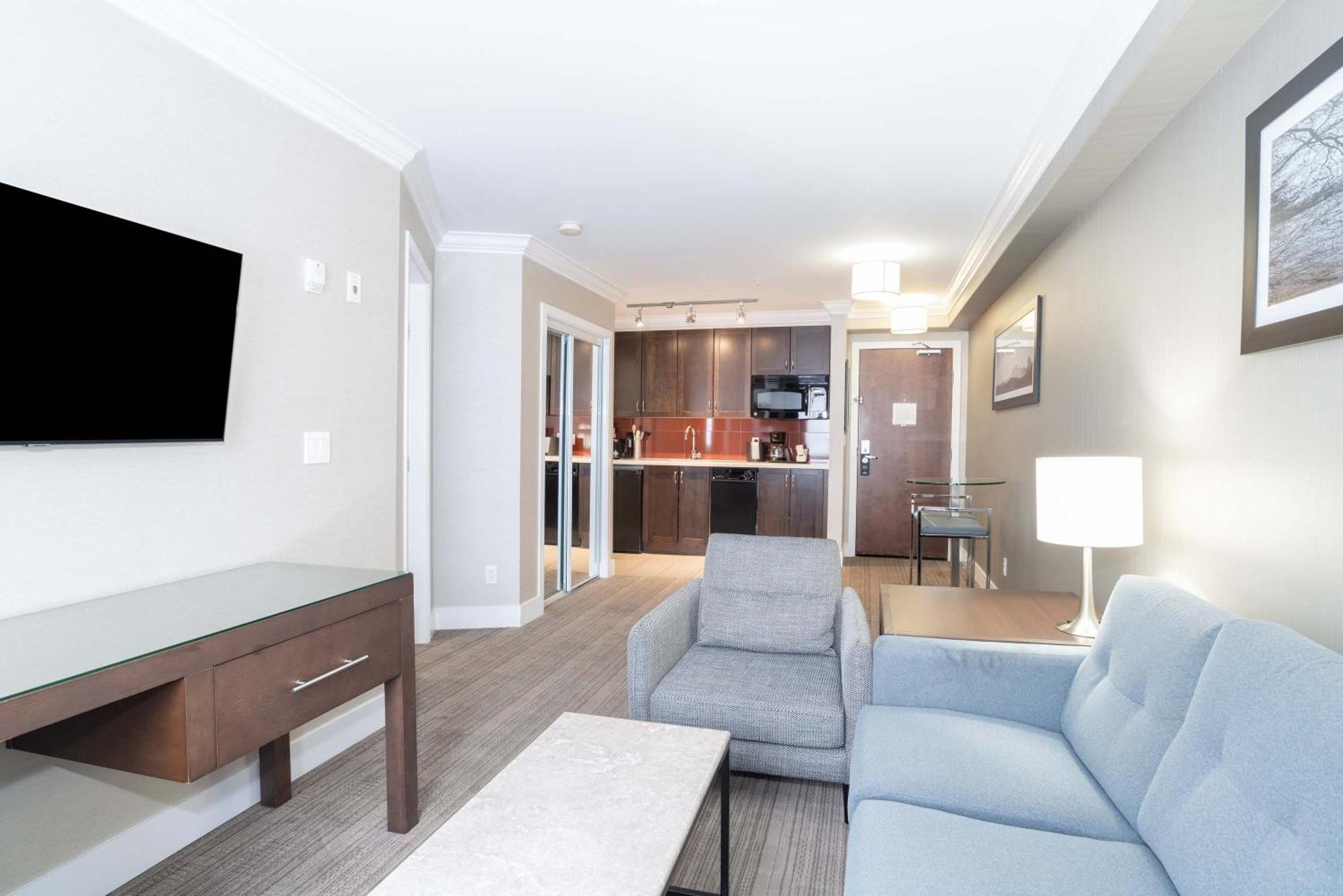 Sandman Hotel And Suites Abbotsford Exterior foto