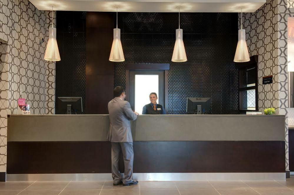 Sandman Hotel And Suites Abbotsford Exterior foto